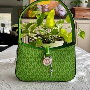 MK Monogram Shoulder Bag NWT  jungle green magnetic closure MK key charm